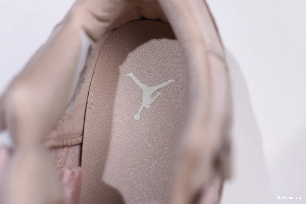 AIR 'Rose Gold' Retro Womens 11 AH7860-105 Jordan 0813
